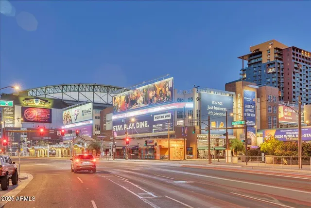 $365,000 | 310 South 4th Street, Unit 907, Phoenix, AZ 85004