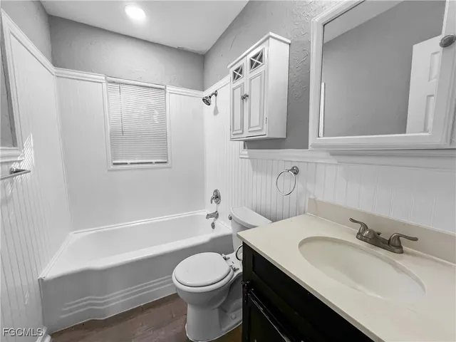 $1,299 | 1918 Grace Avenue, Unit MAIN, Fort Myers, FL 33901