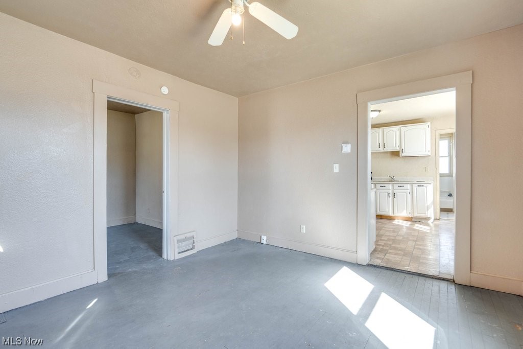 3595 Kimmel Road Cleveland, OH 44105 - Photo 5 of 29 Gallery Image 5