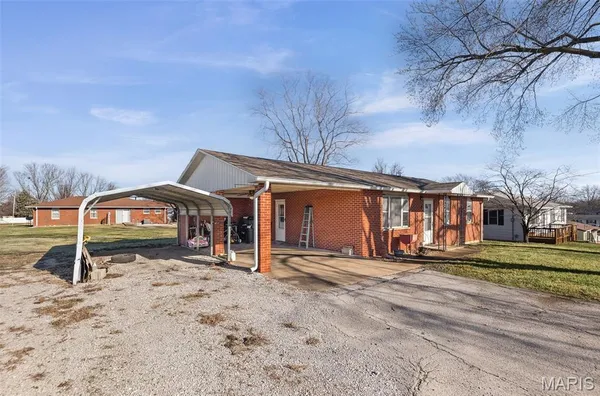 $125,000 | 101 Valley Street, Ellis Grove, IL 62241