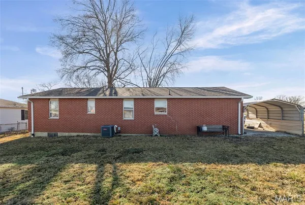 $125,000 | 101 Valley Street, Ellis Grove, IL 62241