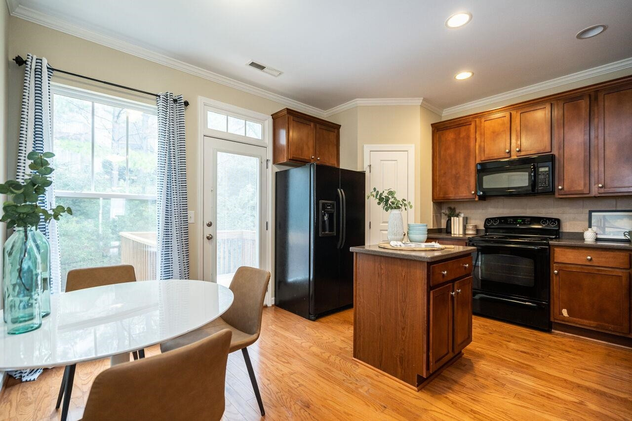 8026 Goldenrain Way Raleigh, NC 27612 - Photo 10 of 25 Photo 10