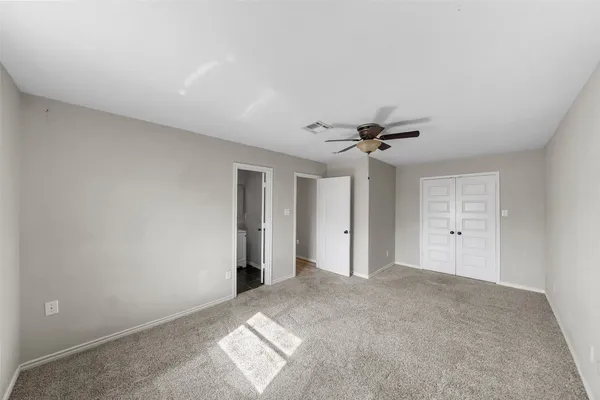 $1,900 | 7019 Sur Court, Houston, TX 77033