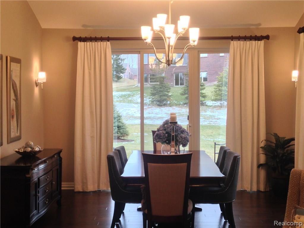 5226 Brecon Court Rochester, MI 48306 - Photo 9 of 26 IMG_1900.JPG