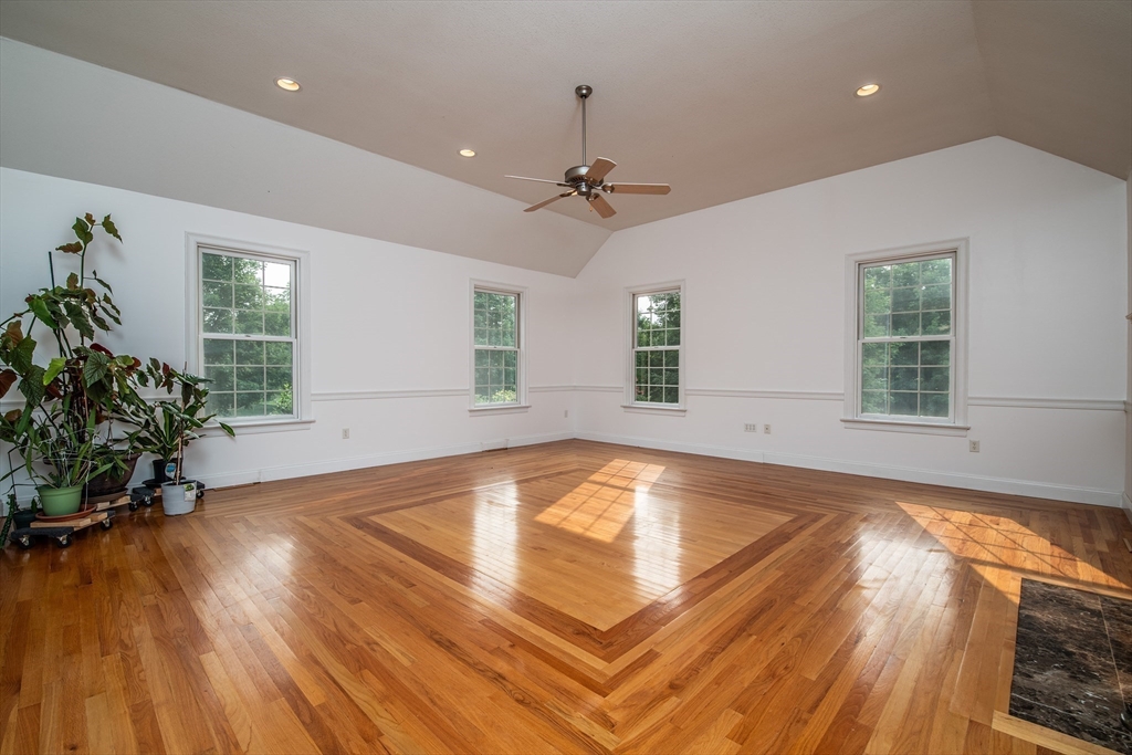 23 Summerfield Road Amherst, MA 01002 - Photo 16 of 42