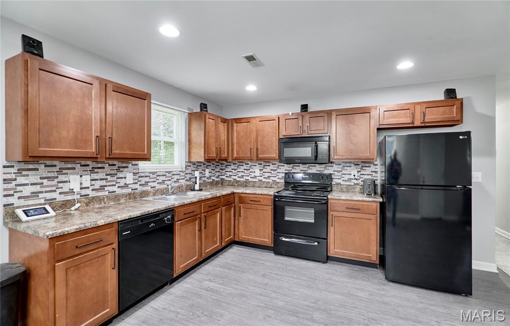 98 Ruth Street Eolia, MO 63344 - Photo 2 of 18 Gallery Image 2