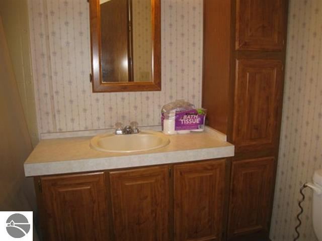 11460 East 12 Road Manton, MI 49663 - Photo 15 of 30 1748742-15.JPG