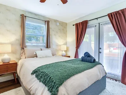 $374,900 | 1243 55th Avenue North, St. Petersburg, FL 33703