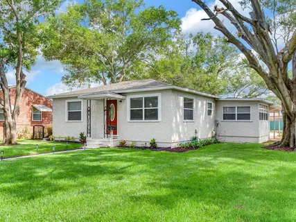 $374,900 | 1243 55th Avenue North, St. Petersburg, FL 33703