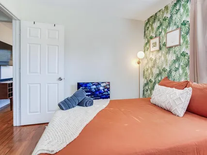 $374,900 | 1243 55th Avenue North, St. Petersburg, FL 33703