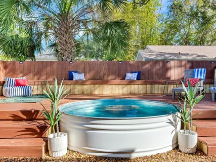 $374,900 | 1243 55th Avenue North, St. Petersburg, FL 33703