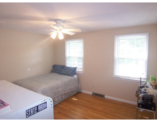 32 Edwards Road Foxboro, MA 02035 - Photo 23 of 30 Gallery Image 23