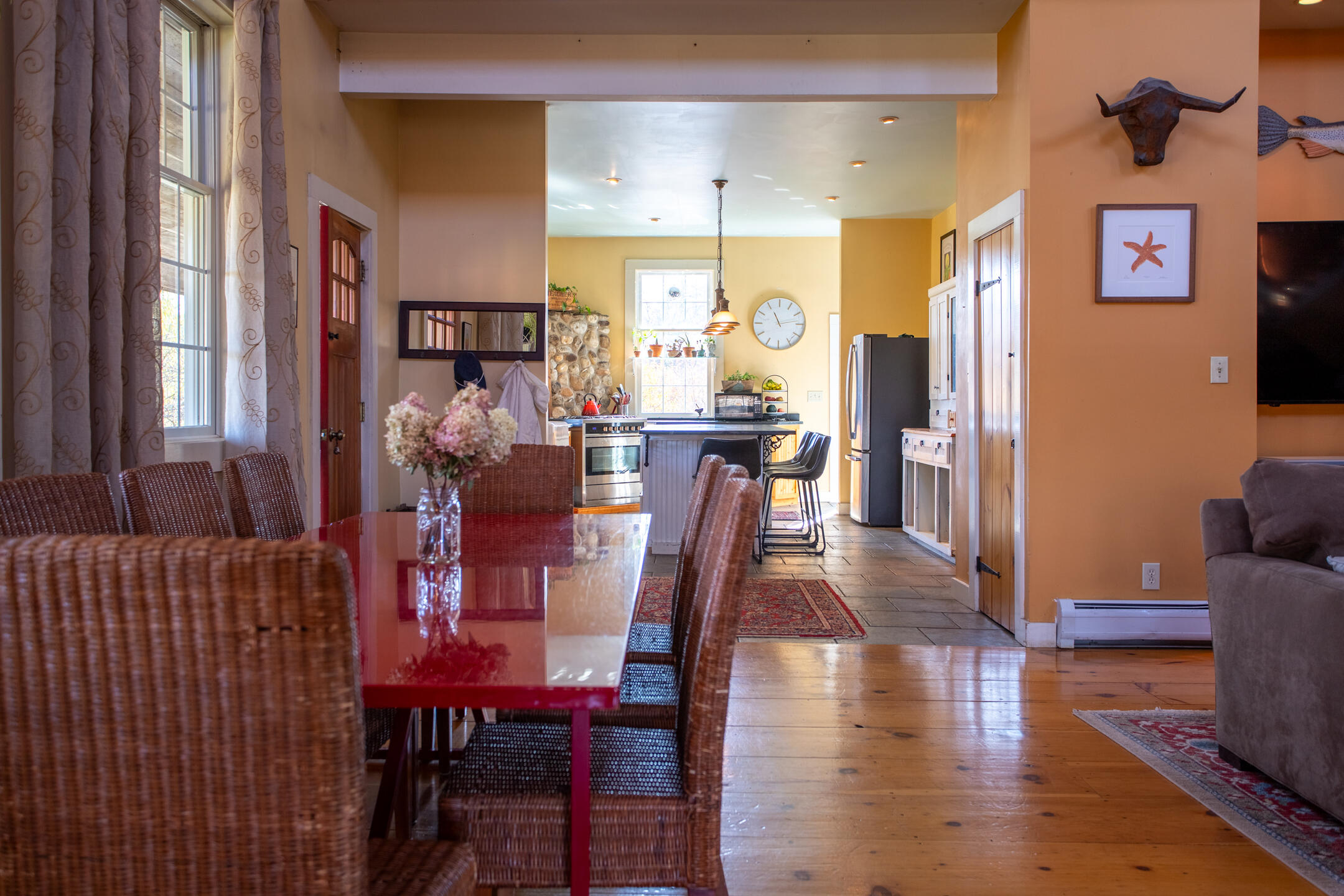 211 Beech Ridge Road York, ME 03909 - Photo 13 of 37 6dining_to_kitchen