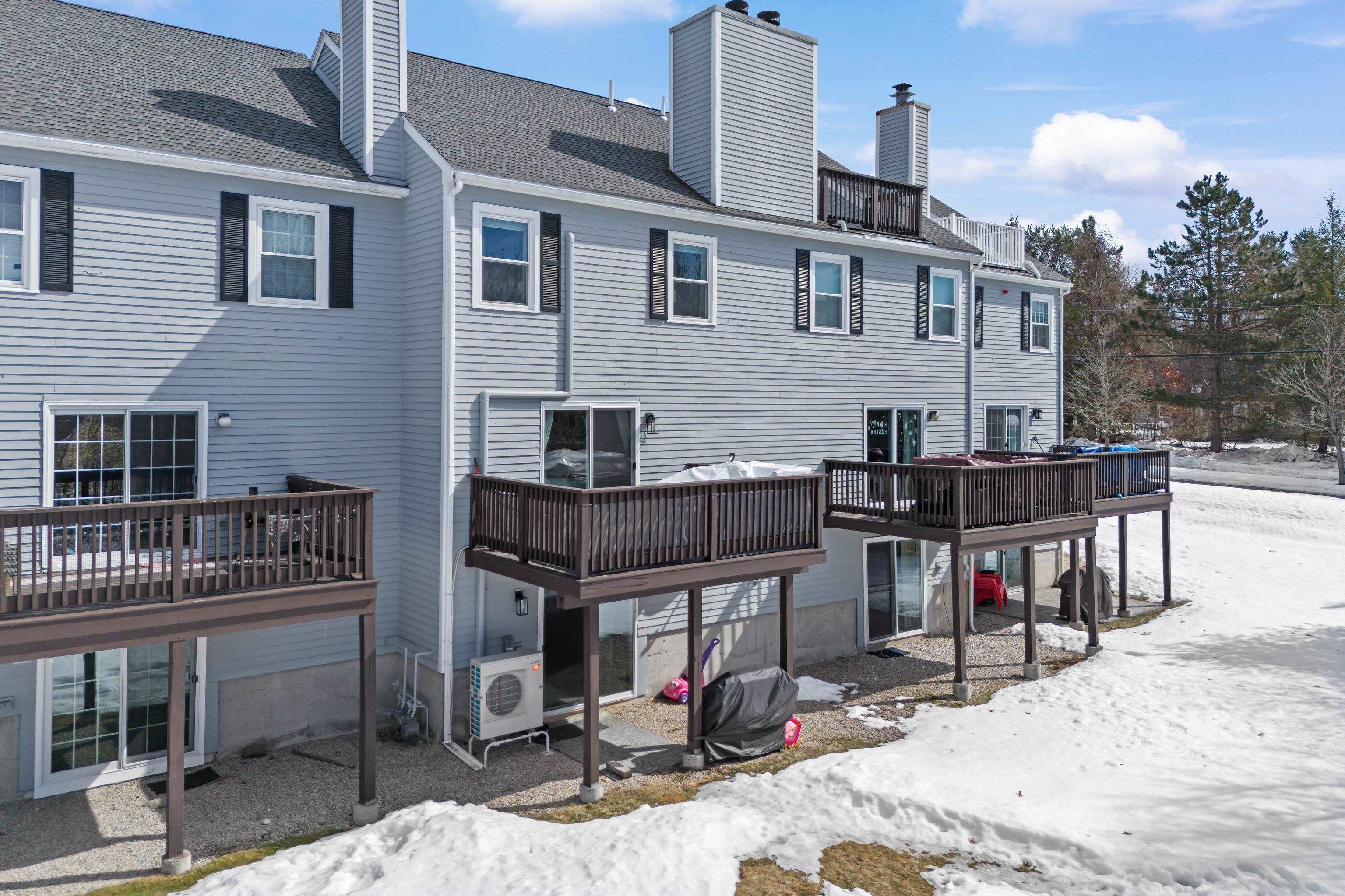 3 Riviera Road Hudson, NH 03051 - Photo 4 of 42