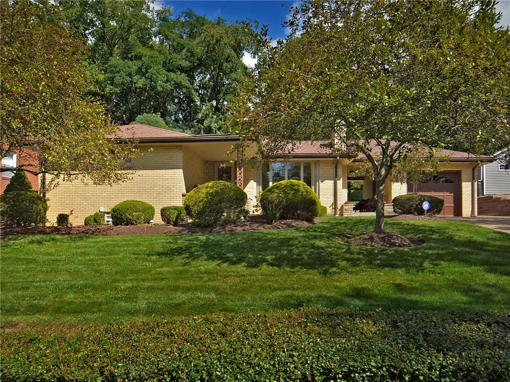 27 Greenwood Road Pittsburgh, PA 15221 - Photo 2 of 27 Gallery Image 2