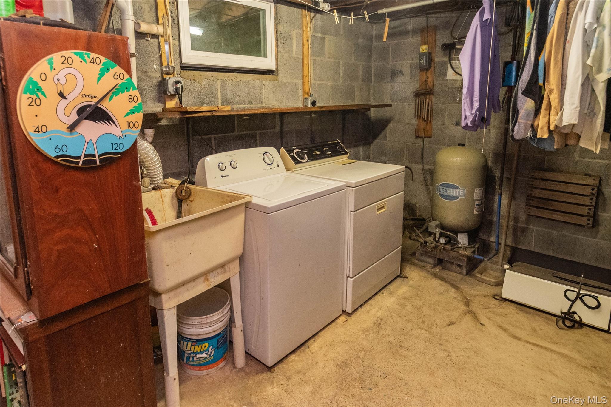543 Dosen Road Middletown, NY 10940 - Photo 24 of 25 Dedicated laundry area featuring a utility sink, washer, and dryer