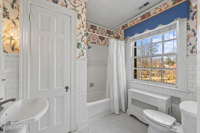 $462,000 | 3 Northwood Avenue, Jackson, TN 38301