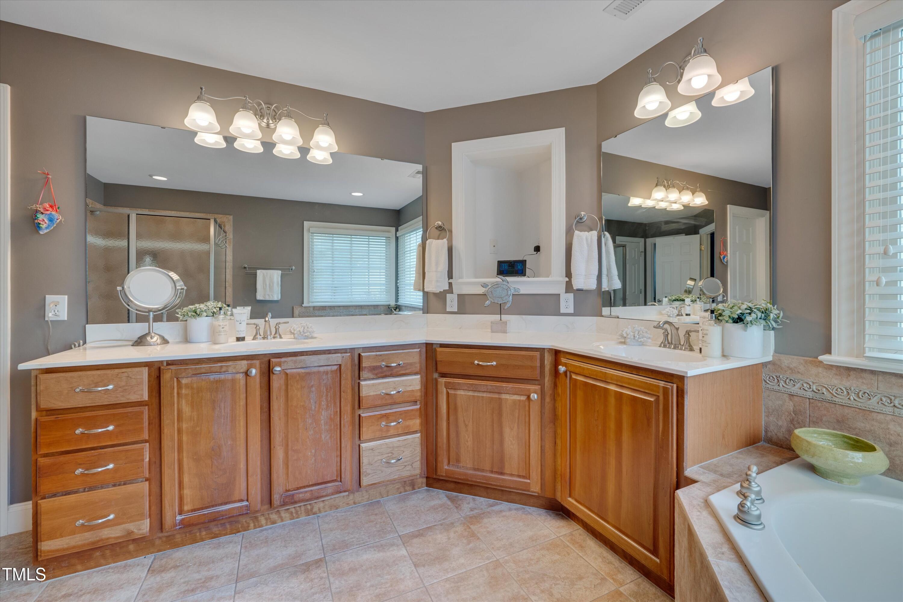 8308 Cazavini Court Raleigh, NC 27613 - Photo 33 of 46 33-8308 Cazavini Ct -33
