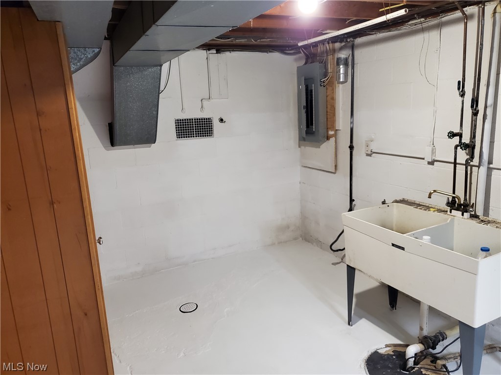 5530 Manchester Road Akron, OH 44319 - Photo 24 of 24 View of basement