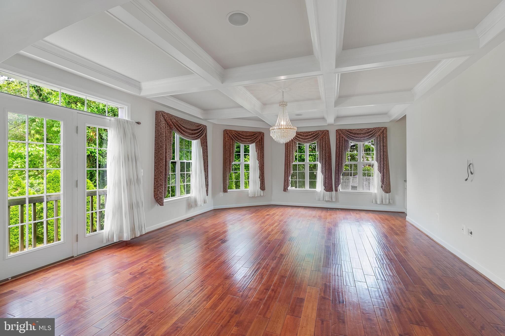 1271 Kensington Road McLean, VA 22101 - Photo 22 of 48 Formal living room
