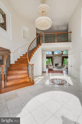 $2,100,000 | 1271 Kensington Road, McLean, VA 22101