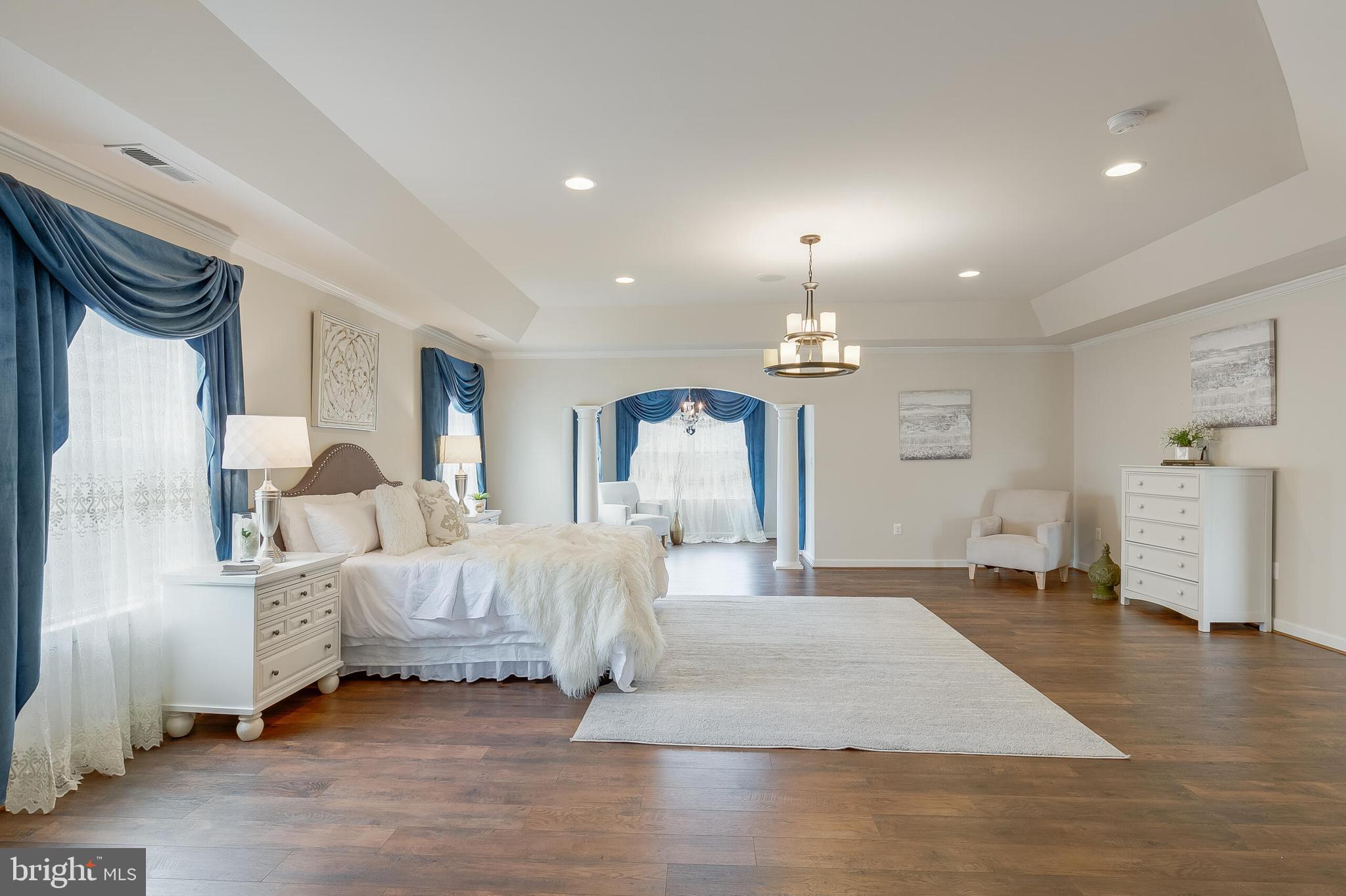 1271 Kensington Road McLean, VA 22101 - Photo 29 of 48 Beautiful owner's suite