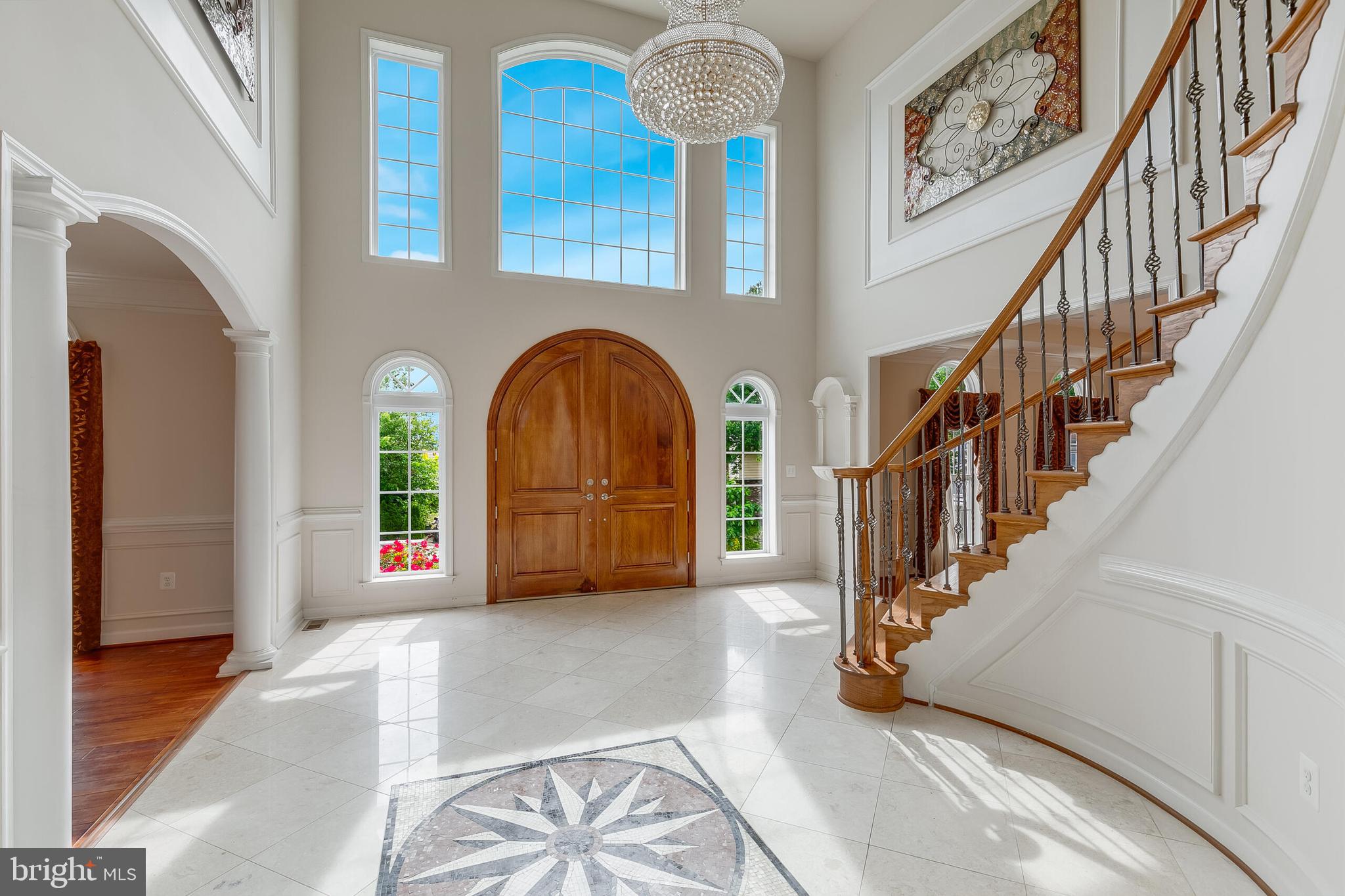 1271 Kensington Road McLean, VA 22101 - Photo 3 of 48 Grand foyer