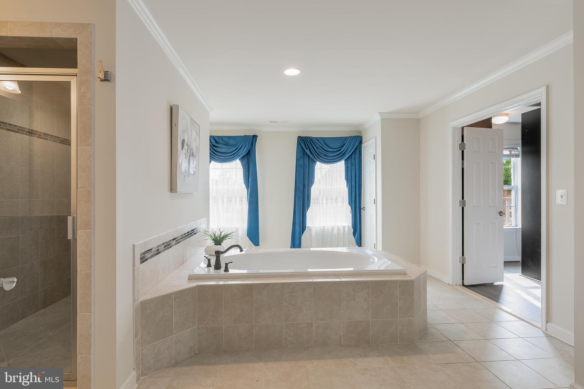 1271 Kensington Road McLean, VA 22101 - Photo 32 of 48