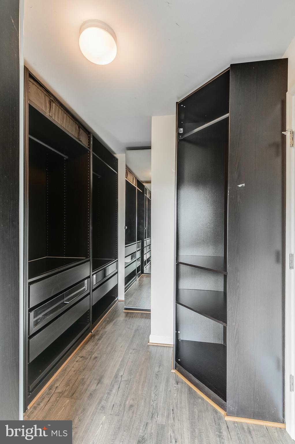 1271 Kensington Road McLean, VA 22101 - Photo 33 of 48 Owner's suite closet