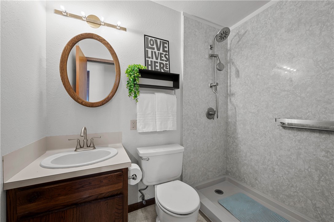 606 North 7th Street Fulton, TX 78382 - Photo 12 of 32 Hallway bathroom