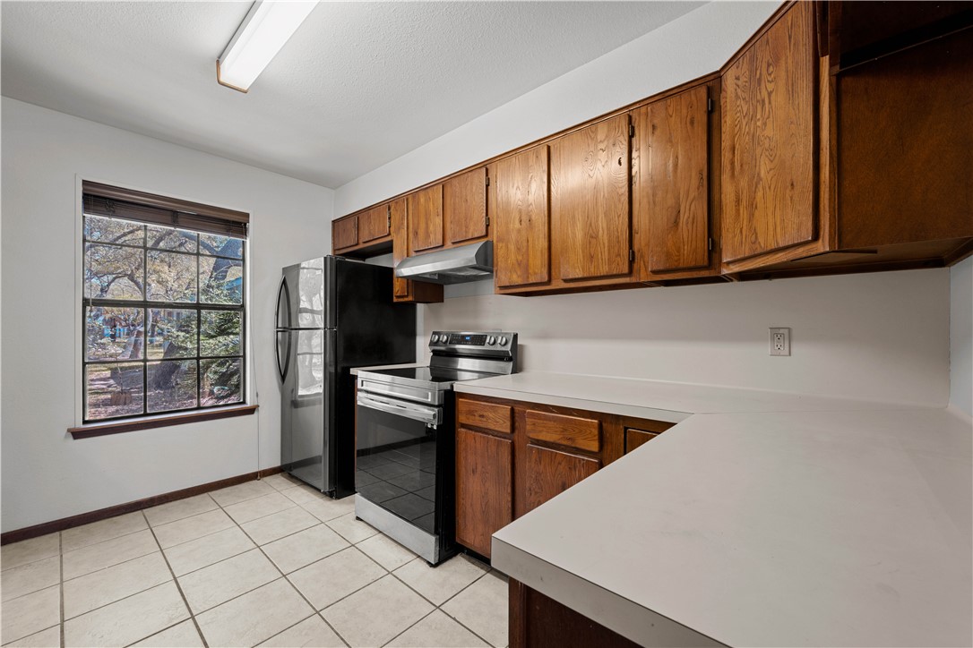 606 North 7th Street Fulton, TX 78382 - Photo 9 of 32