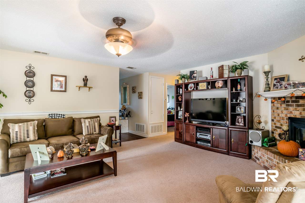 5717 Green Tree Road Mobile, AL 36609 - Photo 8 of 23