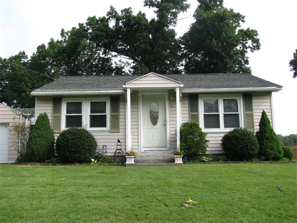 44 Harrington Road Chicopee, MA 01020 - Photo 1 of 26 Gallery Image 1