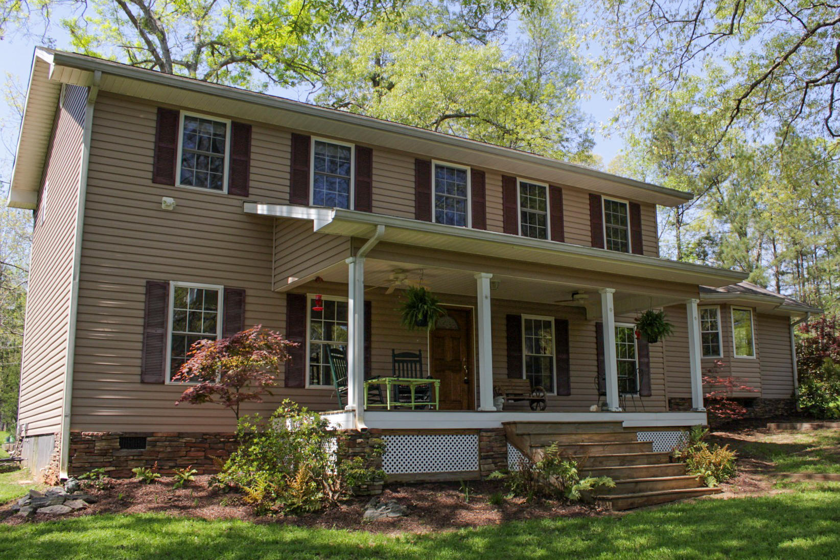 1534 Smith Road Forsyth, GA 31029 - Photo 2 of 25 front view of a house with a yard
