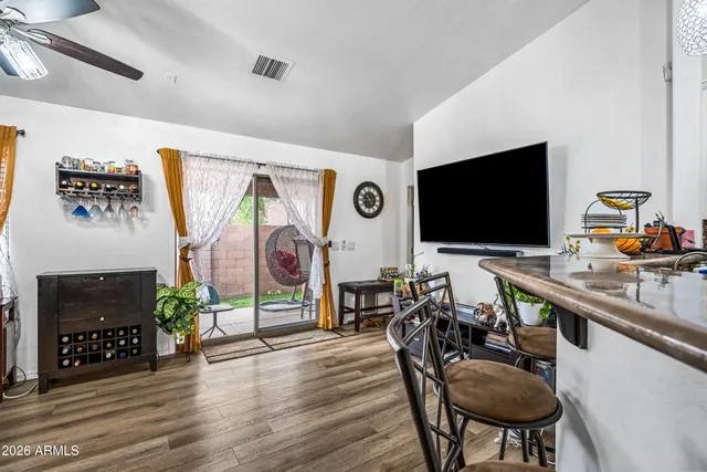 $368,900 | 1260 South Lindsay Road, Unit 38, Mesa, AZ 85204