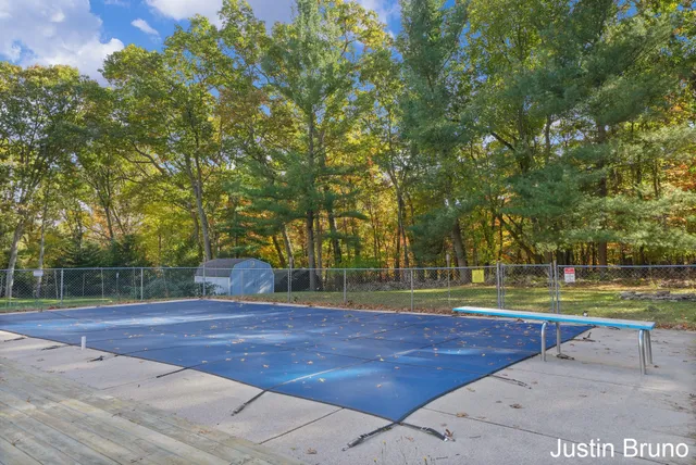 $445,000 | 4301 West White Lake Drive, Whitehall, MI 49461