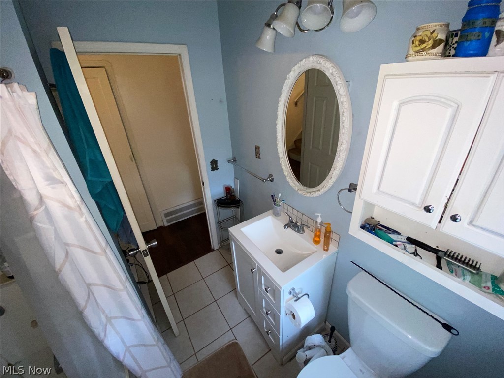 3304 Brookpark Road Cleveland, OH 44134 - Photo 7 of 19