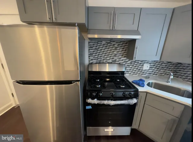 $1,250 | 1635 West Girard Avenue, Unit 3R, Philadelphia, PA 19130