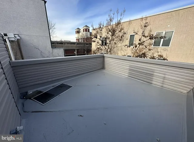 $1,250 | 1635 West Girard Avenue, Unit 3R, Philadelphia, PA 19130