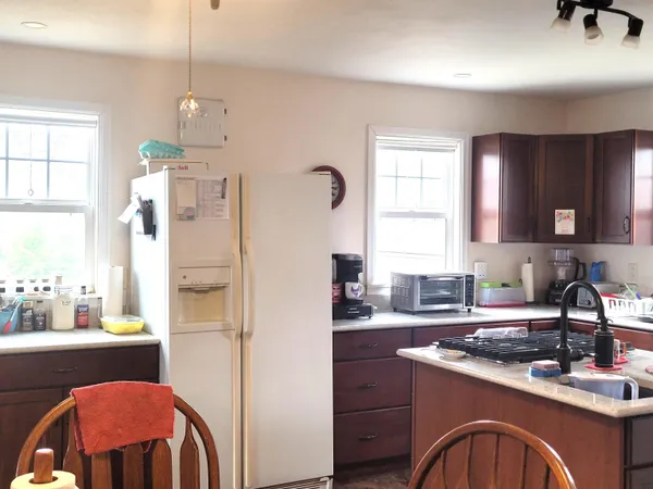 $184,900 | 406 Garfield Street, Leaf River, IL 61047