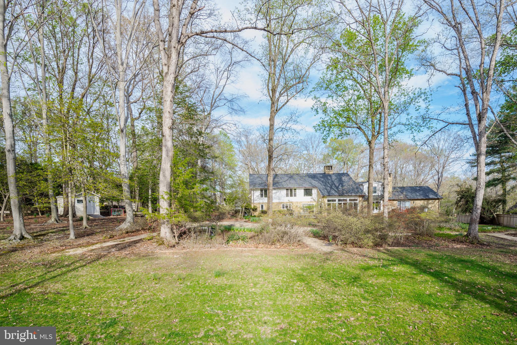 10100 Iron Gate Road Potomac, MD 20854 - Photo 14 of 16 a view of backyard with tree