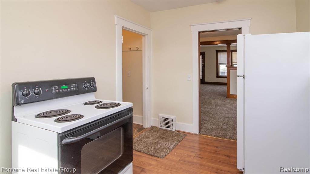 35335 Chestnut Street Wayne, MI 48184 - Photo 23 of 30