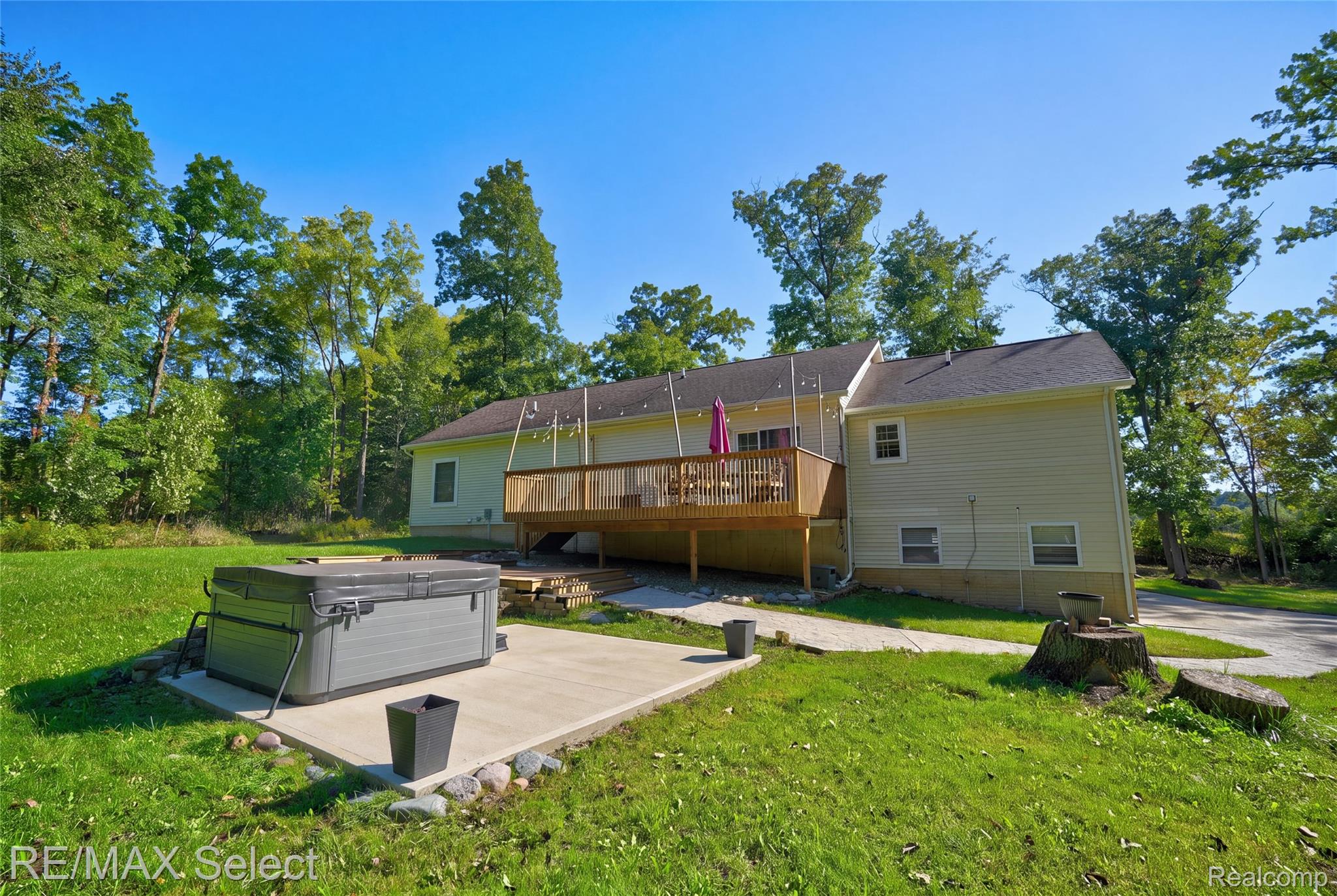 14424 Cole Road Linden, MI 48451 - Photo 5 of 51 14424 Cole Rd 10.JPG