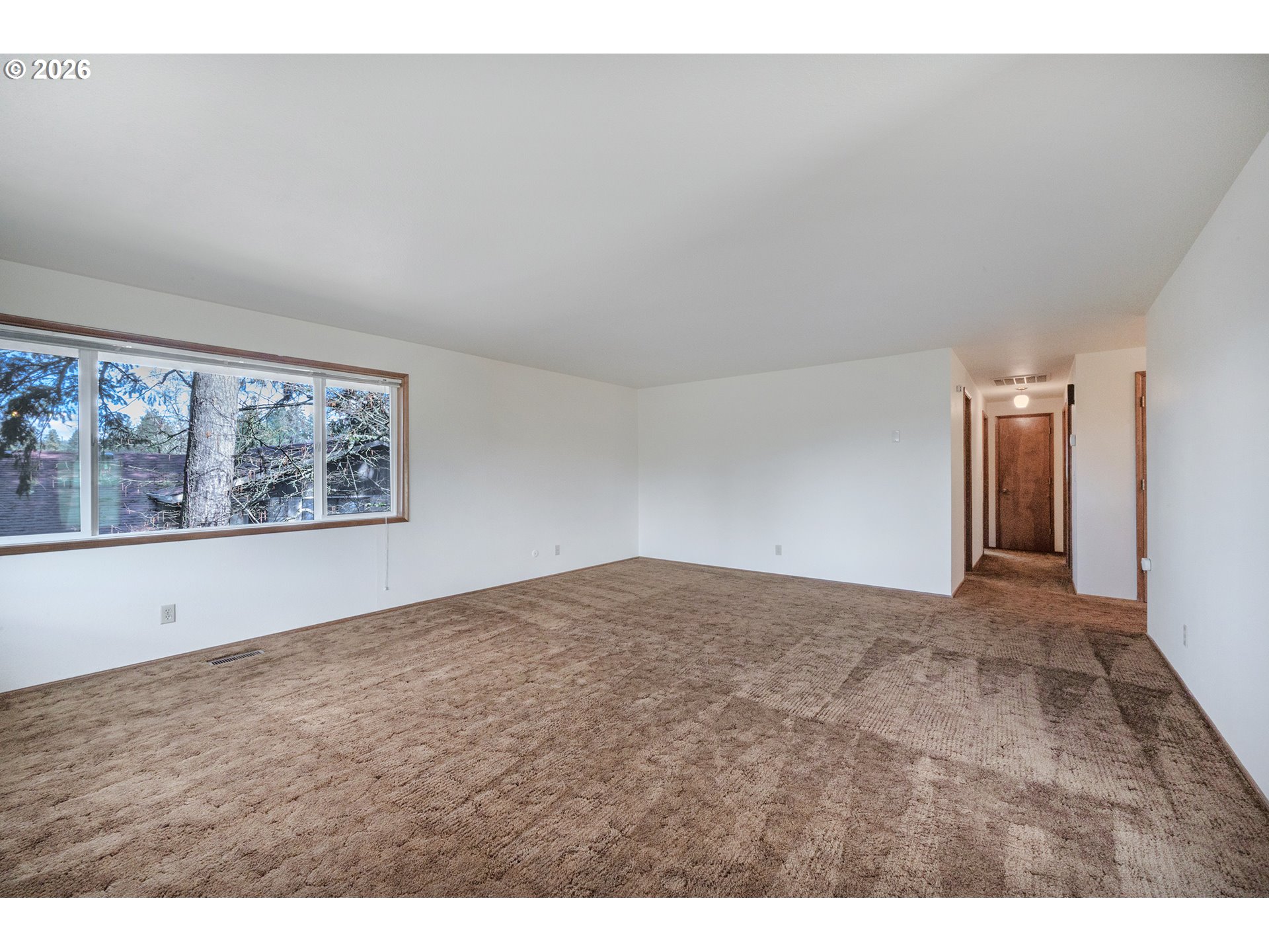 3392 Onyx Place Eugene, OR 97405 - Photo 14 of 41 a view of an empty room and window