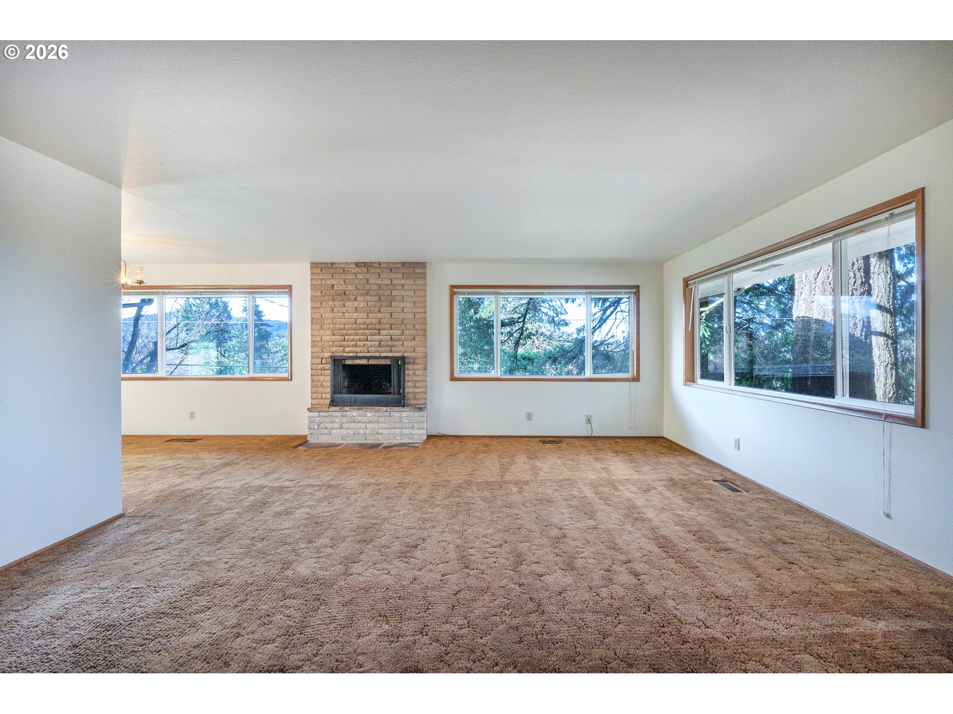 3392 Onyx Place Eugene, OR 97405 - Photo 20 of 41 a view of an empty room with a window