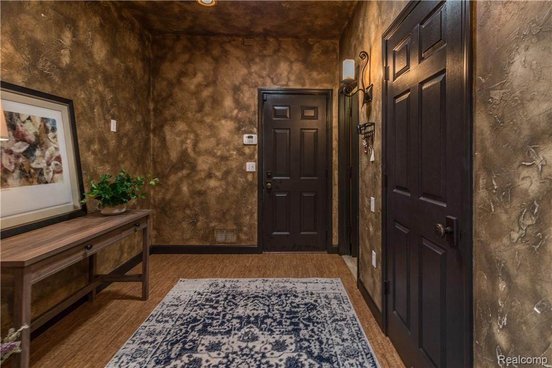 4760 Winding Way Howell, MI 48843 - Photo 15 of 59 Awesome Mudroom