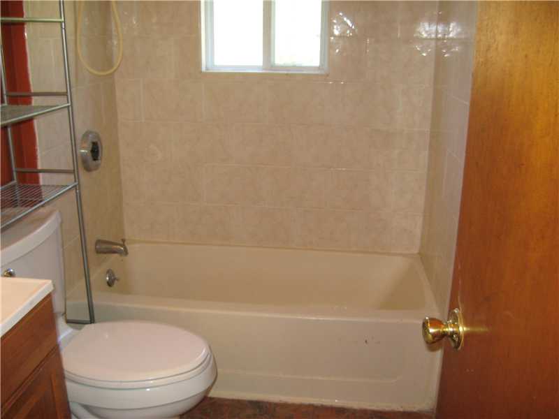25 Sandy Lane Westerly, RI 02891 - Photo 8 of 11 Bathroom.