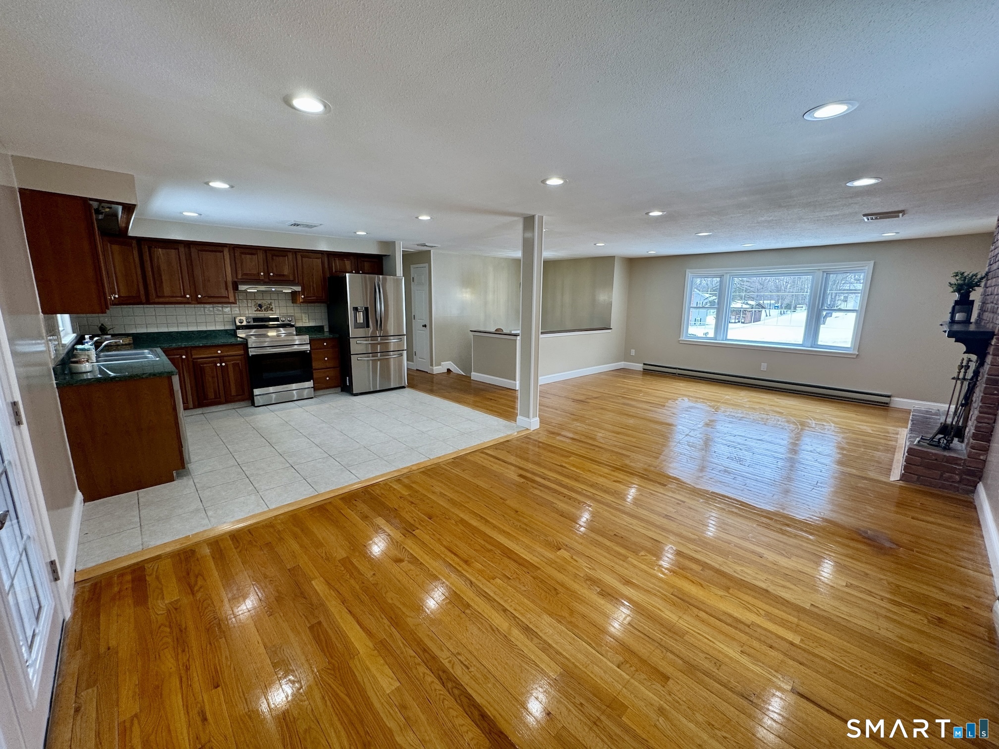 10 Longview Lane Wallingford, CT 06492 - Photo 8 of 24
