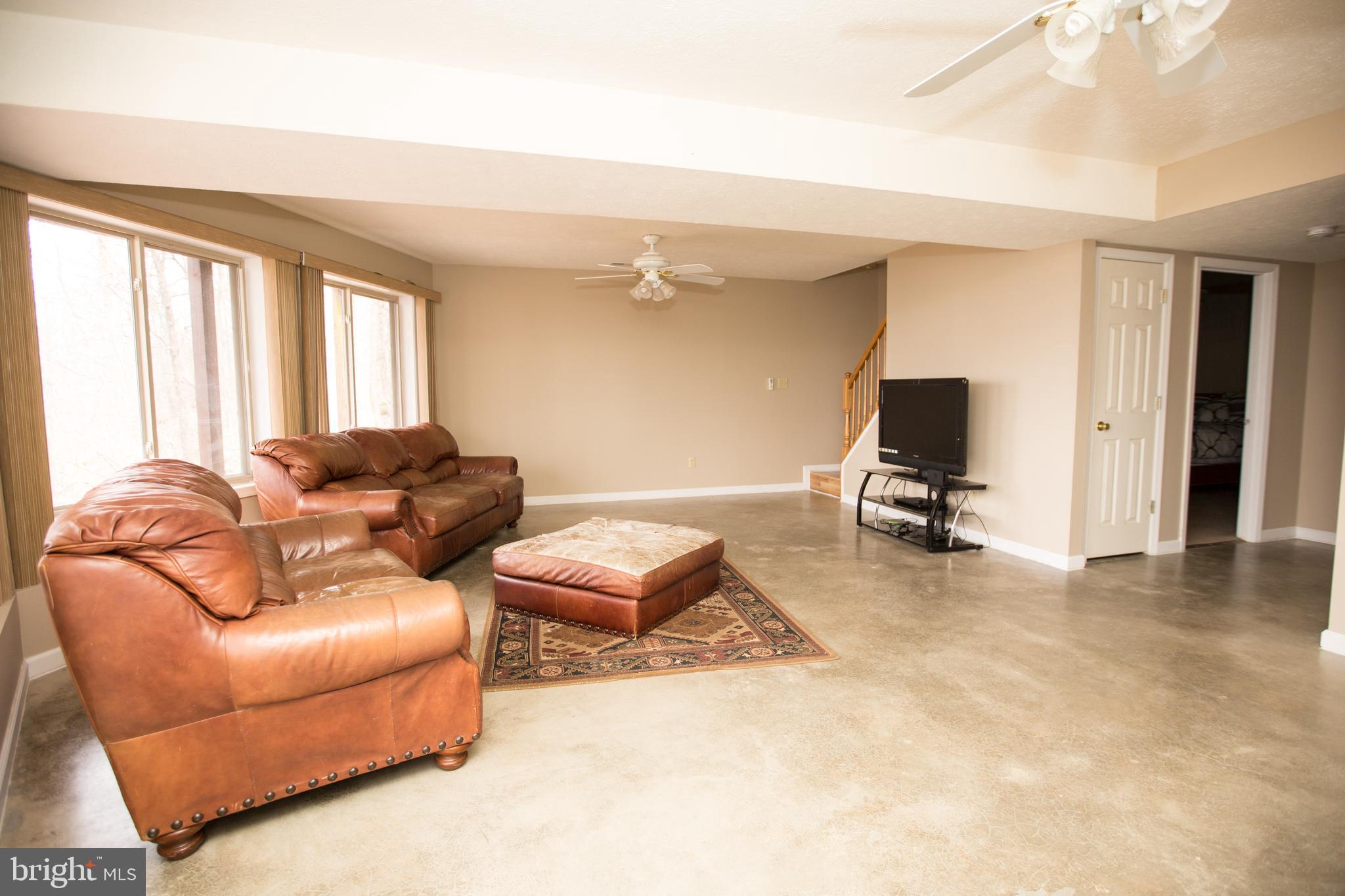 280 Chestnut Trail Road Front Royal, VA 22630 - Photo 29 of 36 Gallery Image 29
