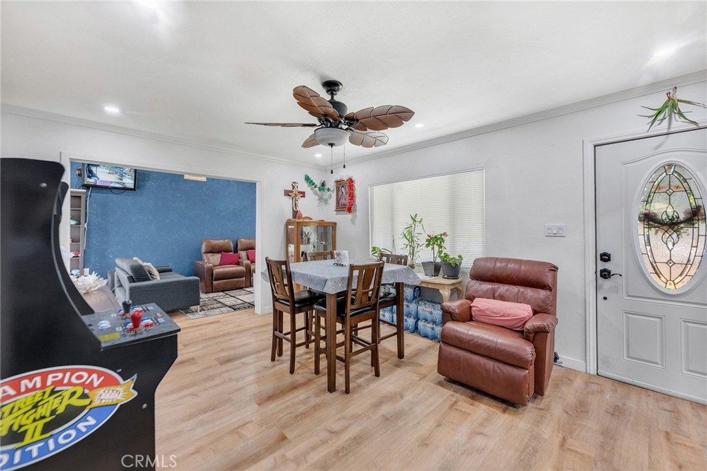 44309 Hardwood Avenue Lancaster, CA 93534 - Photo 11 of 34 dining area